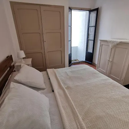 Apartment Oceanfront 30 Steps From The Beach